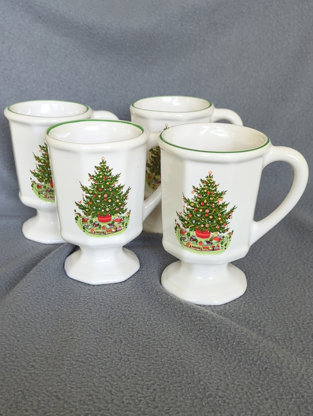 Pfaltzgraf Christmas Heritage Pedestal Mugs. Set Of 4. Vintage